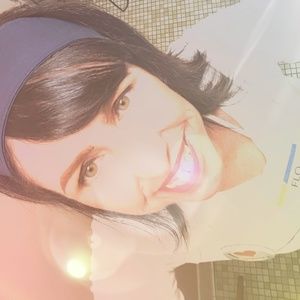 Meet your Posher, Carri